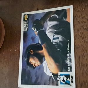 Ken Griffey Jr trading card